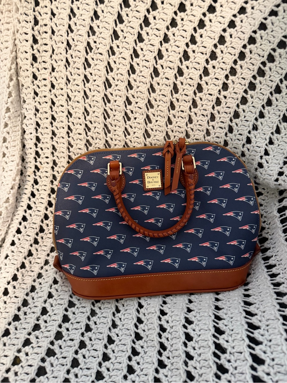 BRAND NEW Dooney & Bourke Navy and Brown New England Patriots Satchel - Picture 1 of 10